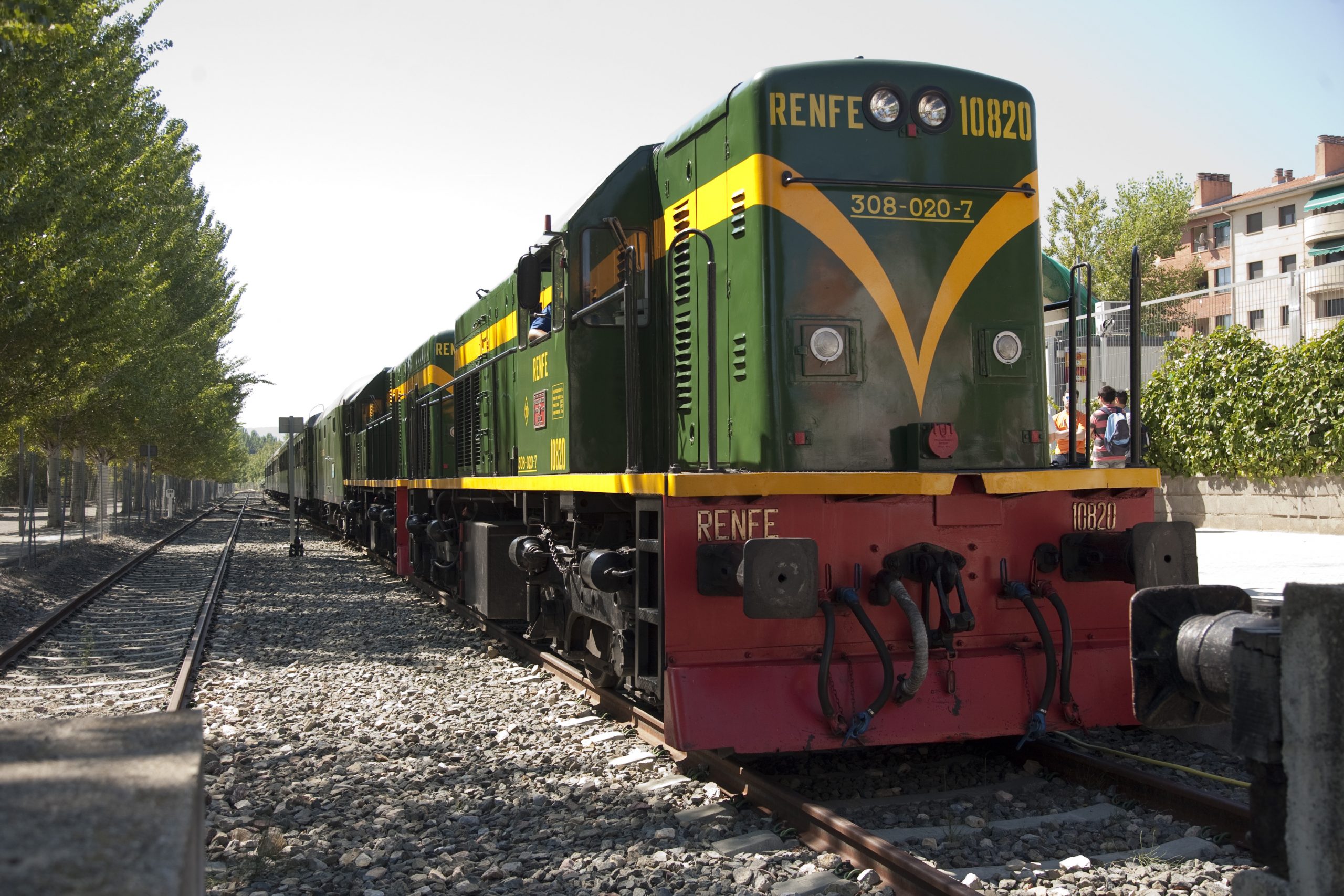 Tren historic FGC TL scaled