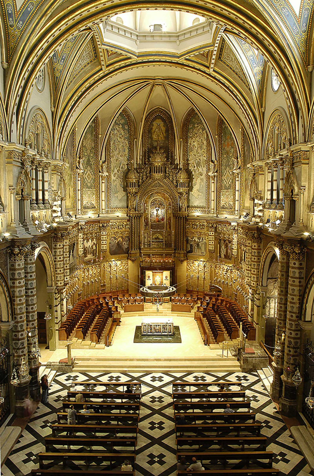 Interior del Santuari de Montserrat - El interior del Santuario de Montserrat
