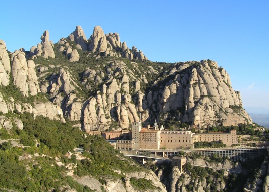Vista de l´espectacular paisatge del Santuari de Montserrat / 