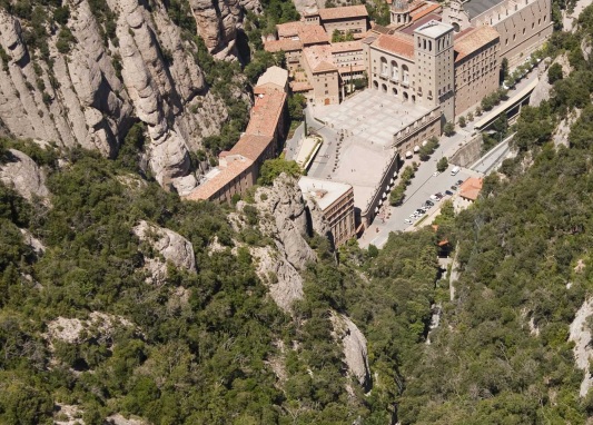 L´entorn del Santuari de Montserrat / El entorno del Santuario de Montserrat
