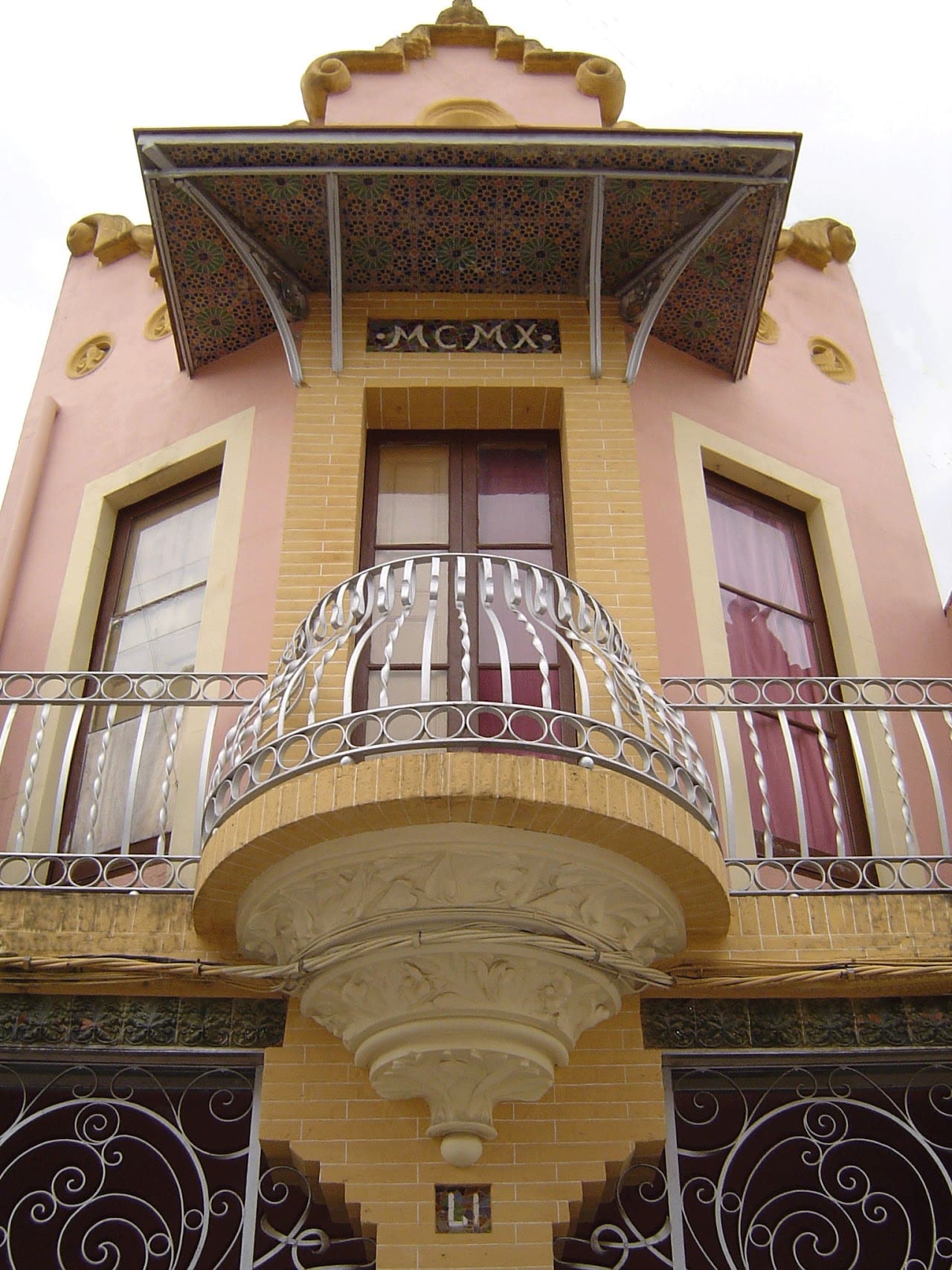 ruta modernista casa delgado gelida